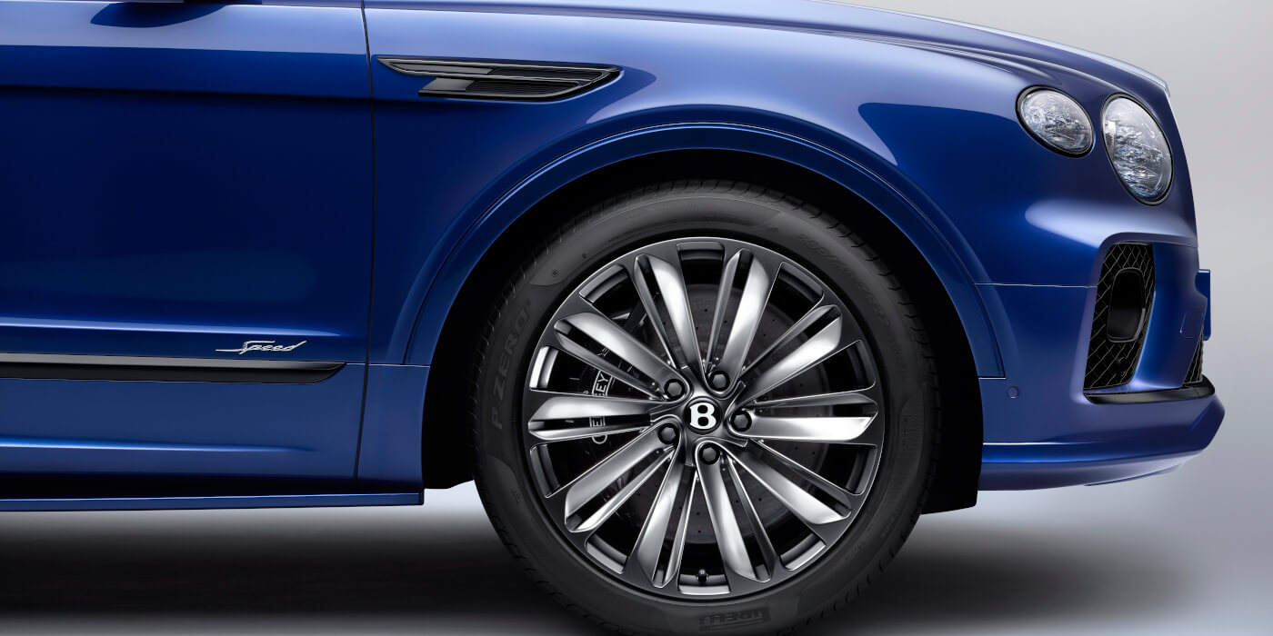 new-moroccan-blue-bentley-bentayga-speed-front-wheel-and-blackware