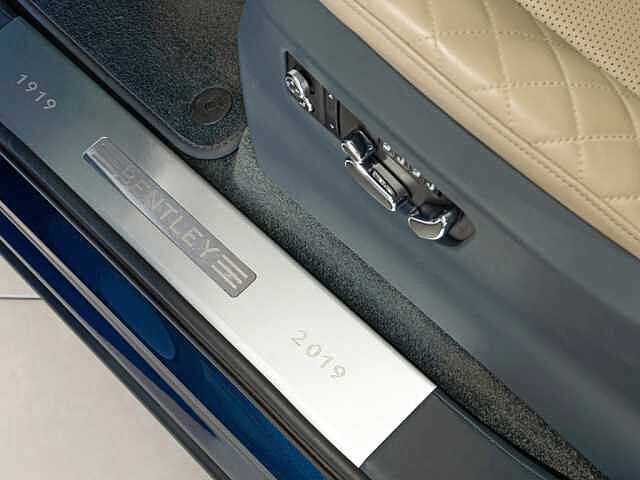 15:Bentley Bentayga V8 Diesel, SUV, Windsor Blue, Bentley Johannesburg