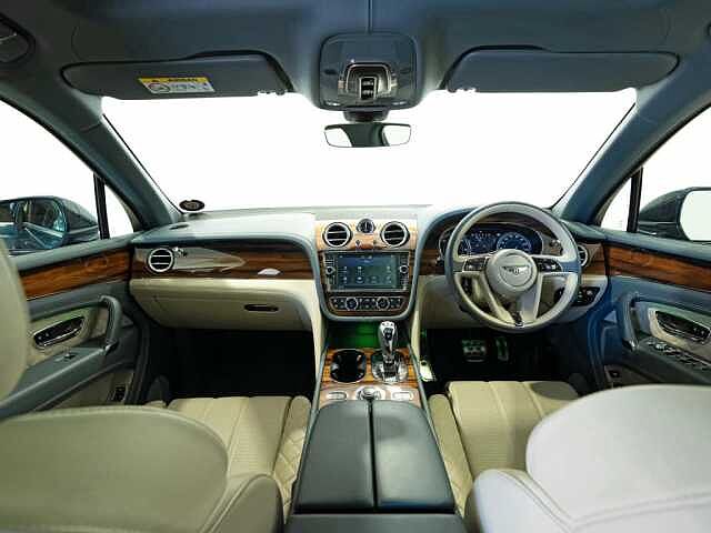 3:Bentley Bentayga V8 Diesel, SUV, Windsor Blue, Bentley Johannesburg