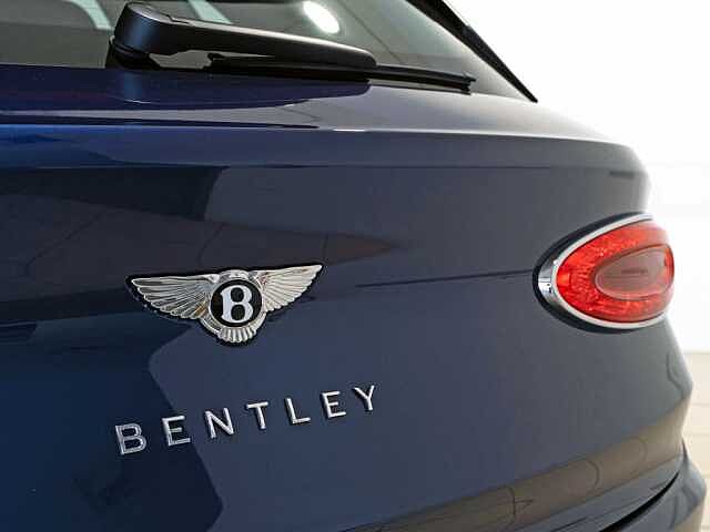9:Bentley Bentayga V8, SUV, Light Sapphire, Bentley Johannesburg